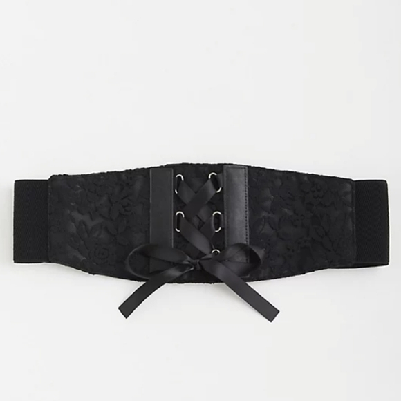 torrid Accessories - 🆕️🖤 3X LACE & BLACK LACE-UP CORSET BELT🖤